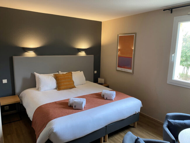 Chambre côté cour +